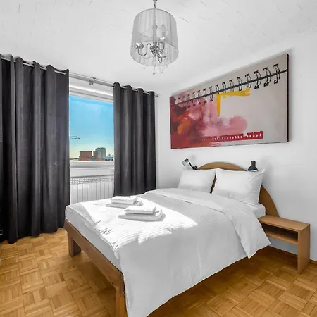Appartement Wilenska Skyline View By Bookinghost Warschau